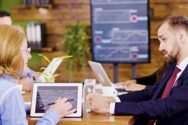 Cuándo Desarrollar una App Empresarial a Medida